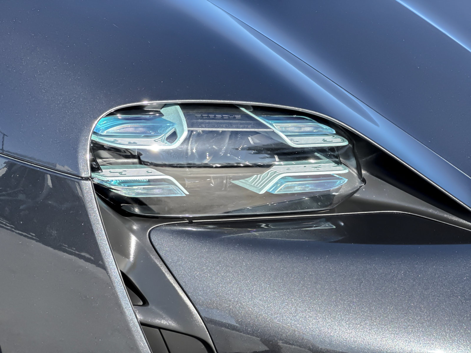 Certified 2020 Porsche Taycan Turbo AWD/4WD image 32