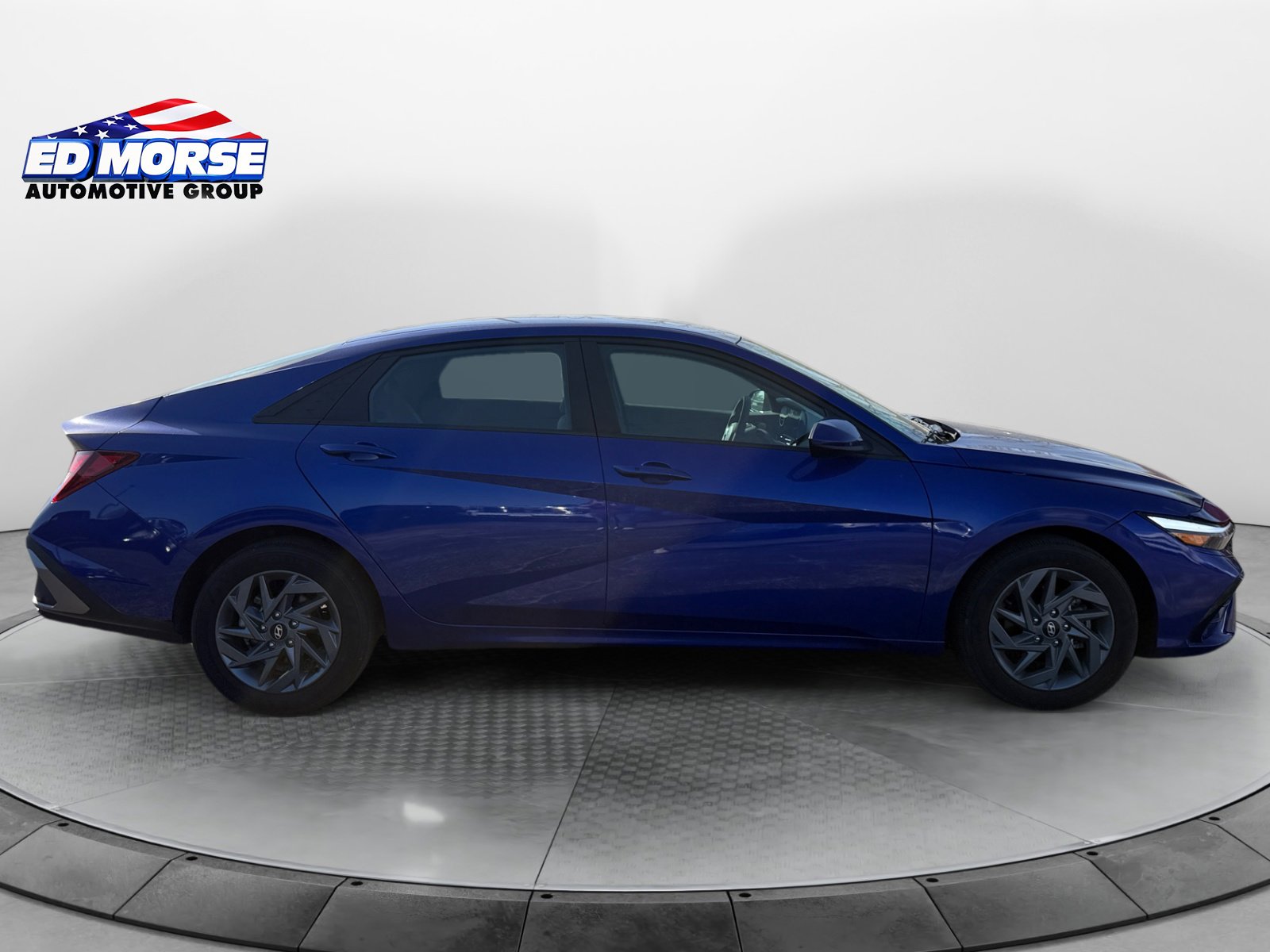 Used 2024 Hyundai Elantra SEL FWD image 6