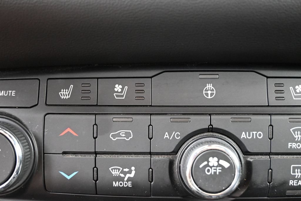 Used 2025 Dodge Durango GT AWD/4WD image 9