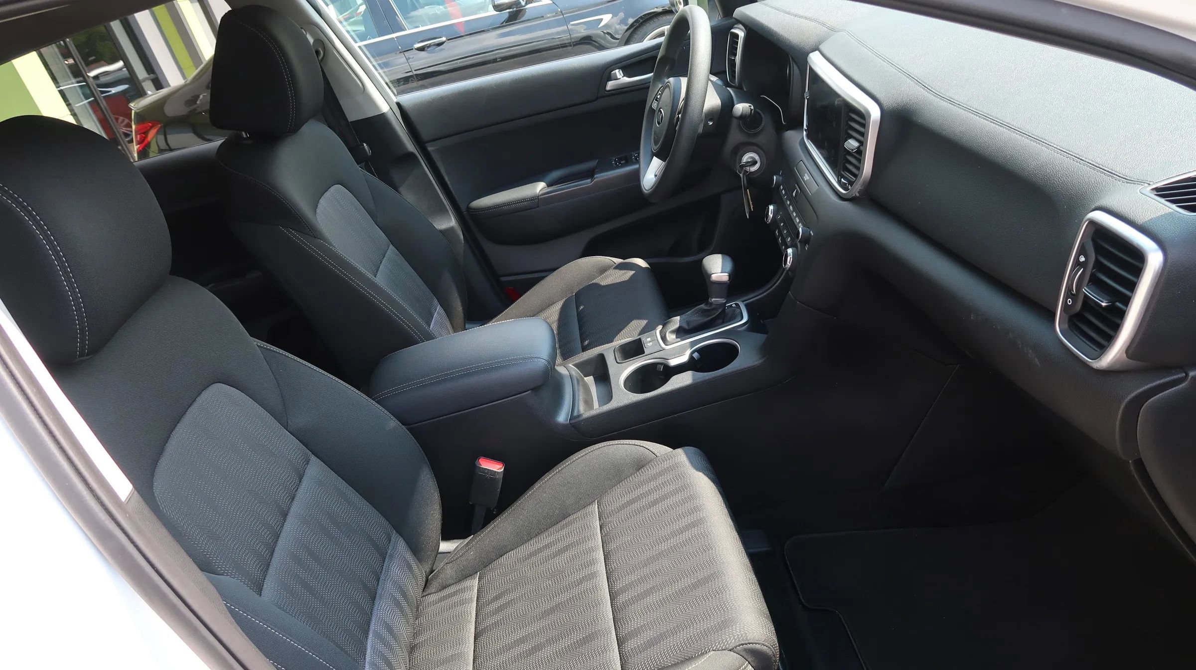 Used 2022 Kia Sportage LX image 23