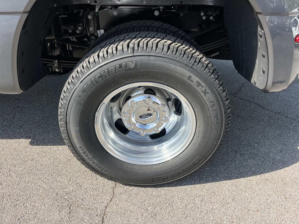 New 2027 Ford F350 Platinum AWD/4WD image 13