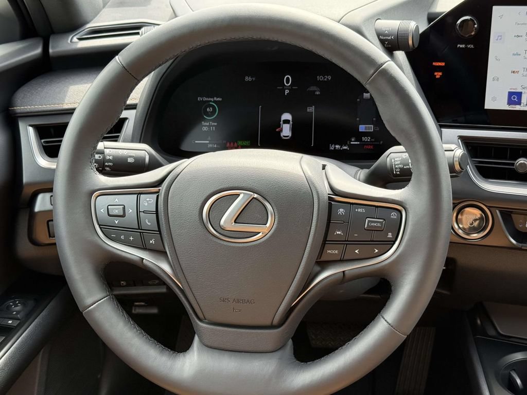Used 2025 Lexus UX 300h AWD w/ Accessory Package (Z1) image 9