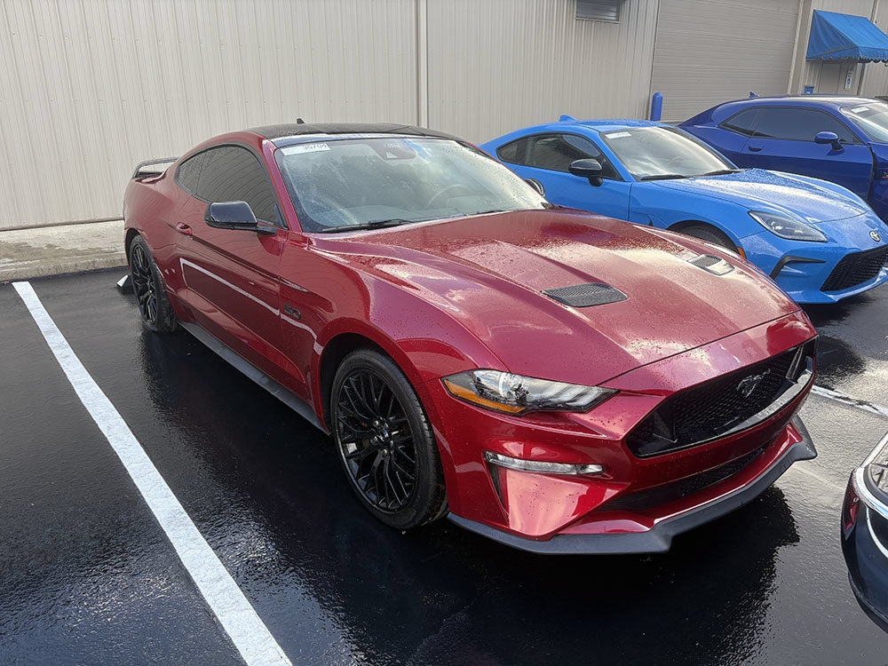 Used 2021 Ford Mustang GT Premium w/ GT Performance Package RWD image 3