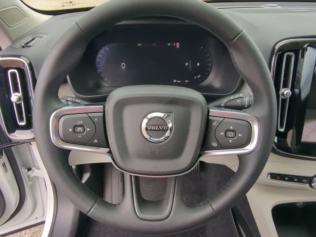 New 2026 Volvo XC40 B5 Plus w/ Climate Package AWD/4WD image 21
