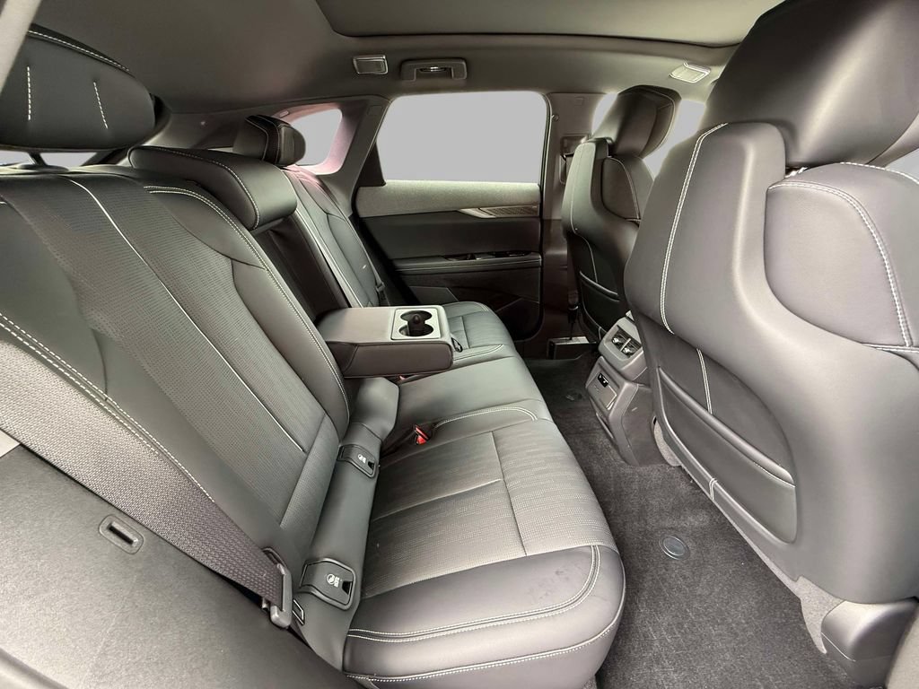 Used 2025 Cadillac Optiq Sport 2 w/ LPO, Floor Liner Package AWD/4WD image 16