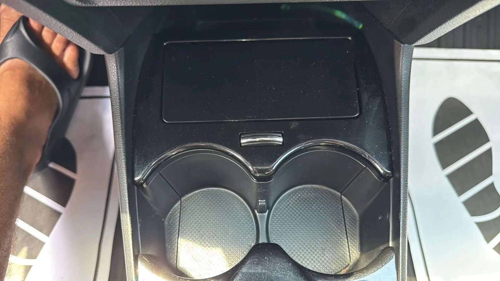 Used 2014 Honda Insight EX image 38