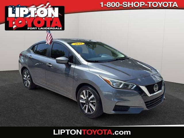 Used 2021 Nissan Versa SV image 1