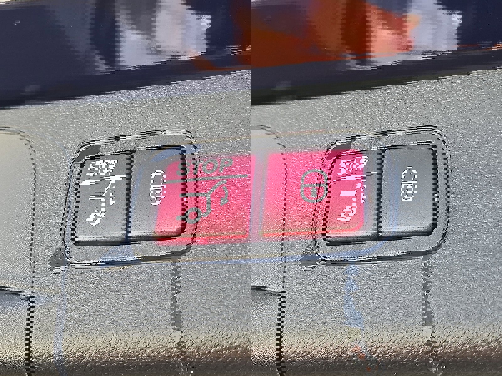 Used 2022 Mercedes-Benz GLC 300 4MATIC image 29