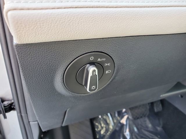 New 2025 Volkswagen Taos S image 16