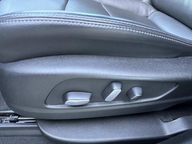 Used 2024 Cadillac XT6 Premium Luxury w/ Technology Package image 14