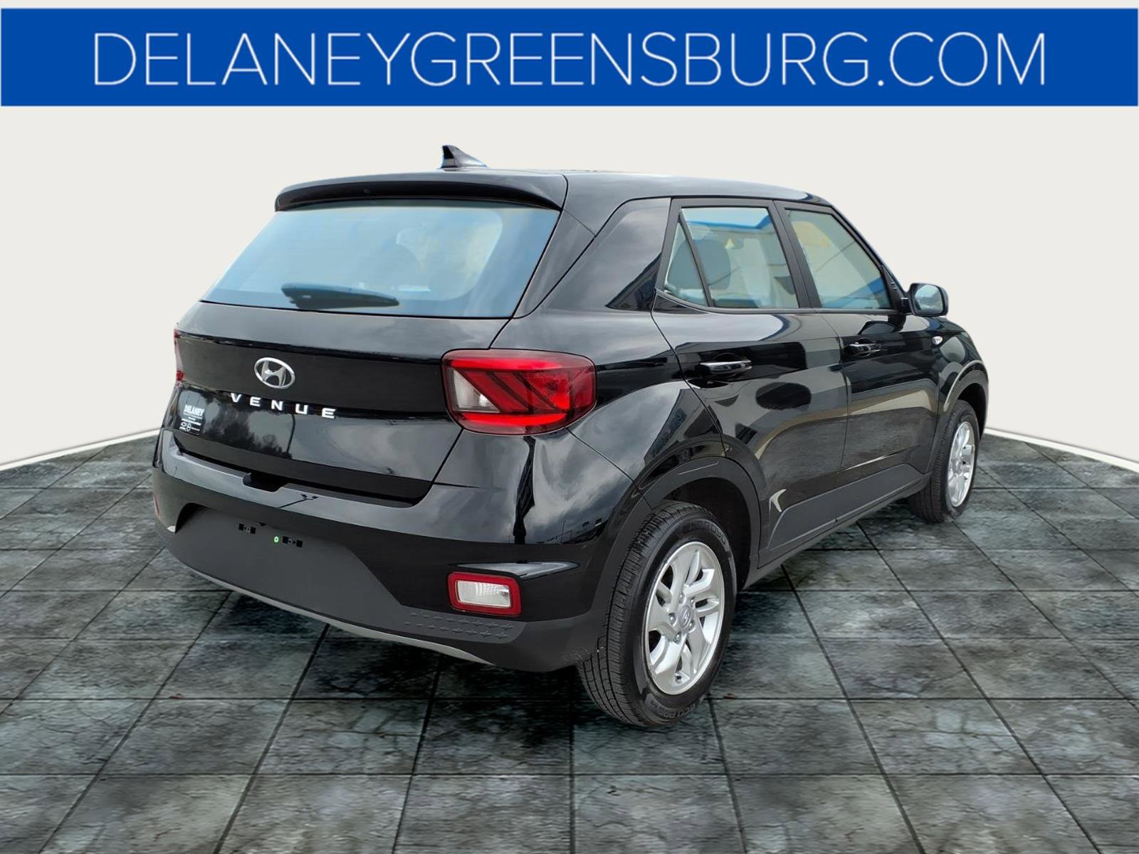 Used 2021 Hyundai Venue SE w/ Cargo Package image 3