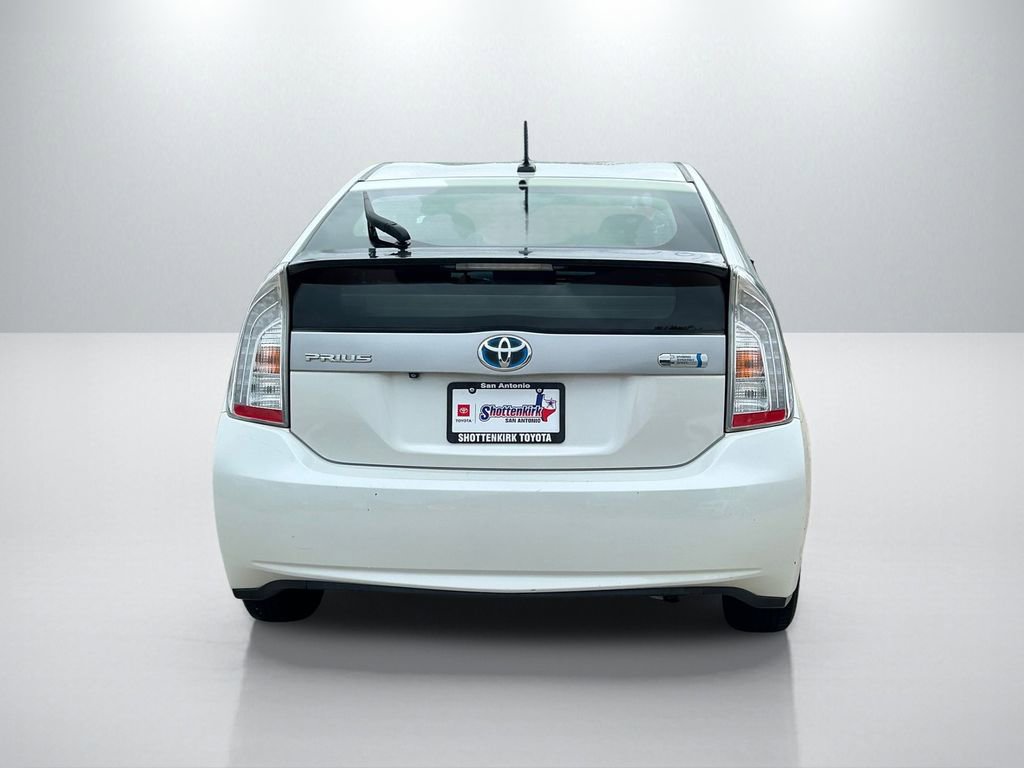 Used 2014 Toyota Prius Plug-In Hybrid FWD image 6