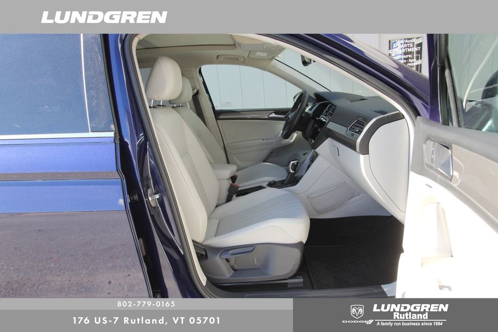 Used 2022 Volkswagen Tiguan SE image 9