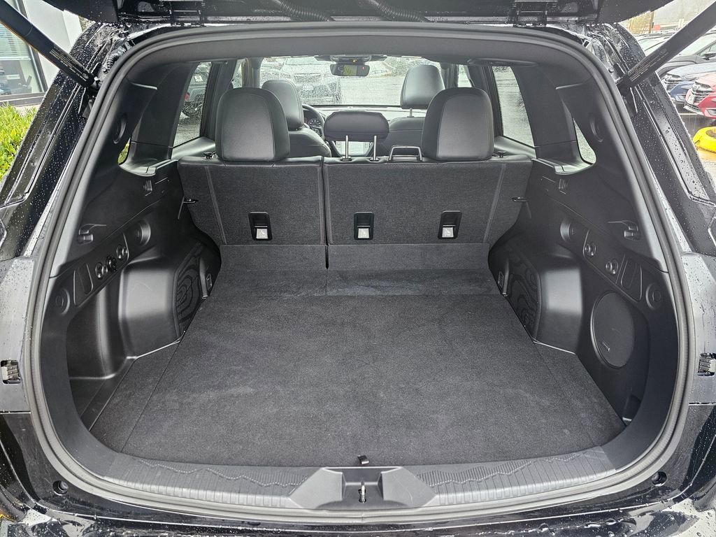 Used 2025 Subaru Forester Sport image 13