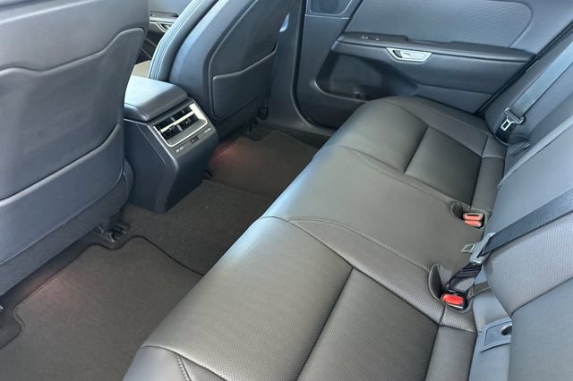 New 2026 Lexus ES 350e w/ Convenience Package FWD image 10
