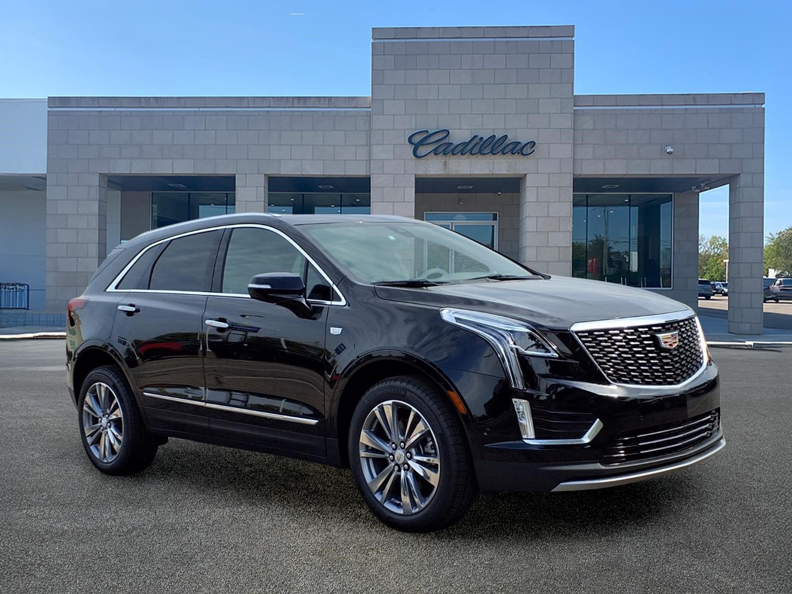 New 2026 Cadillac XT5 Premium Luxury AWD/4WD image 3
