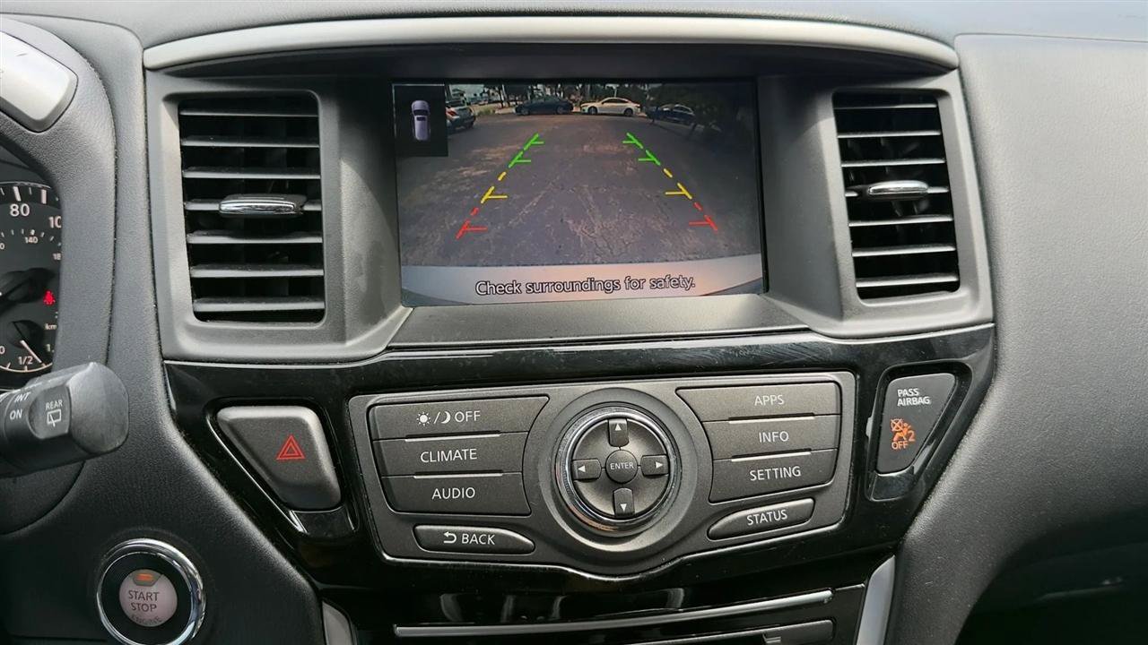 Used 2017 Nissan Pathfinder SV FWD image 14