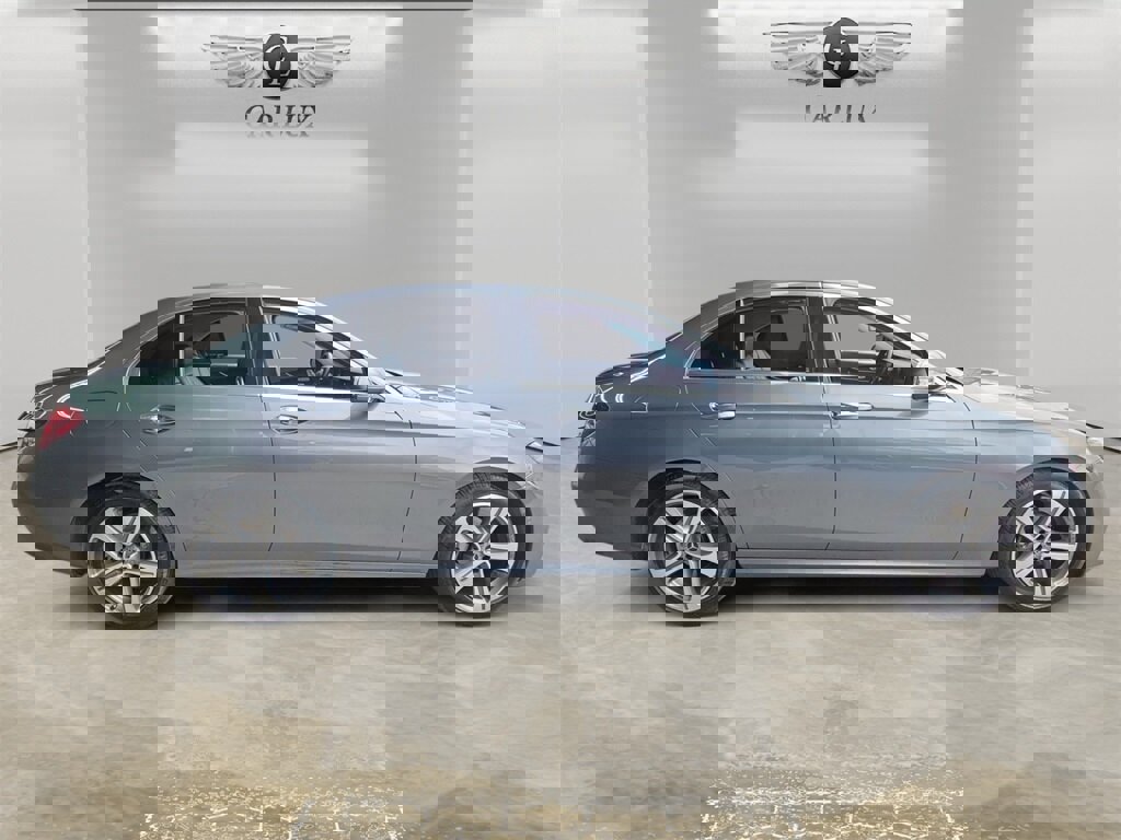 Used 2018 Mercedes-Benz E 300 w/ Premium 1 Package image 6