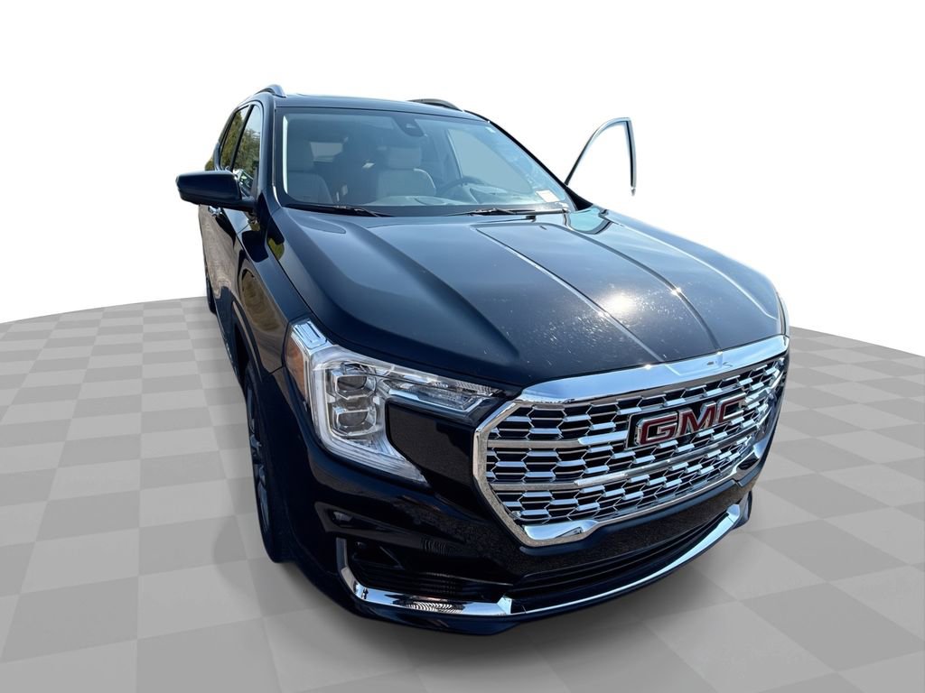 Certified 2024 GMC Terrain Denali w/ Black Diamond Edition image 1