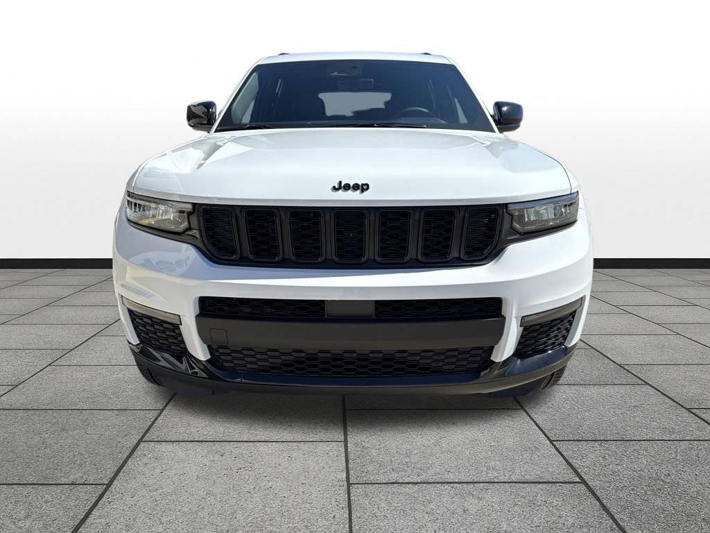 New 2025 Jeep Grand Cherokee L Limited w/ Black Appearance Package image 8