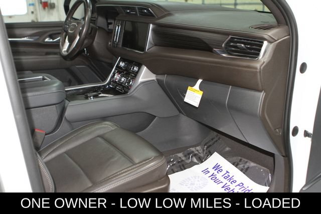 Used 2022 GMC Yukon XL Denali AWD/4WD image 25