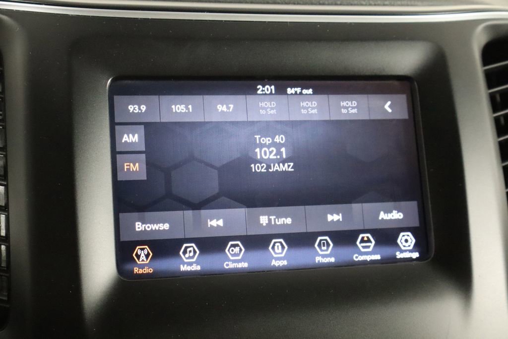 Used 2019 Jeep Cherokee Latitude w/ Popular Appearance Group AWD/4WD image 28