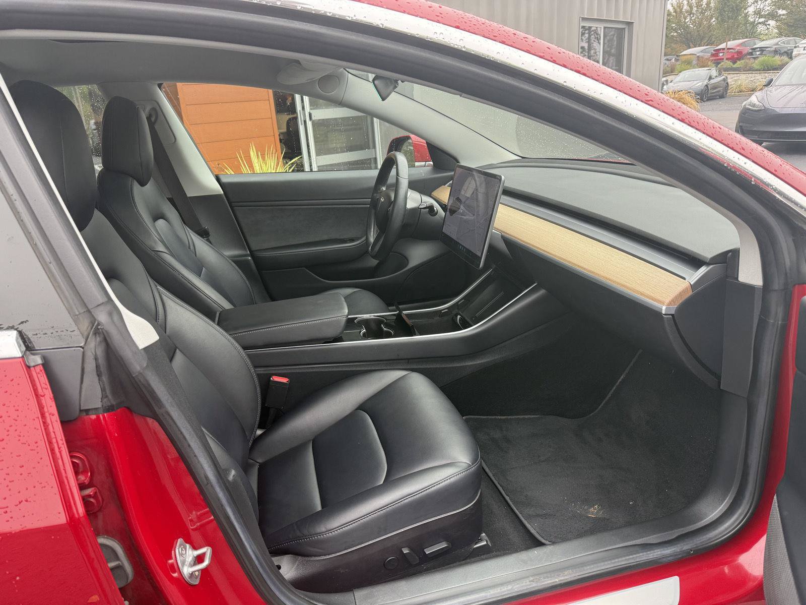 Used 2018 Tesla Model 3 Long Range RWD image 14