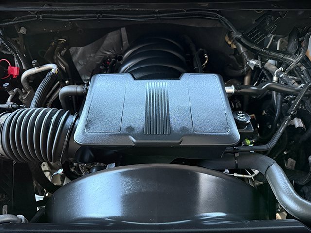 Used 2025 Chevrolet Silverado 2500 LTZ w/ LTZ Convenience Package image 26