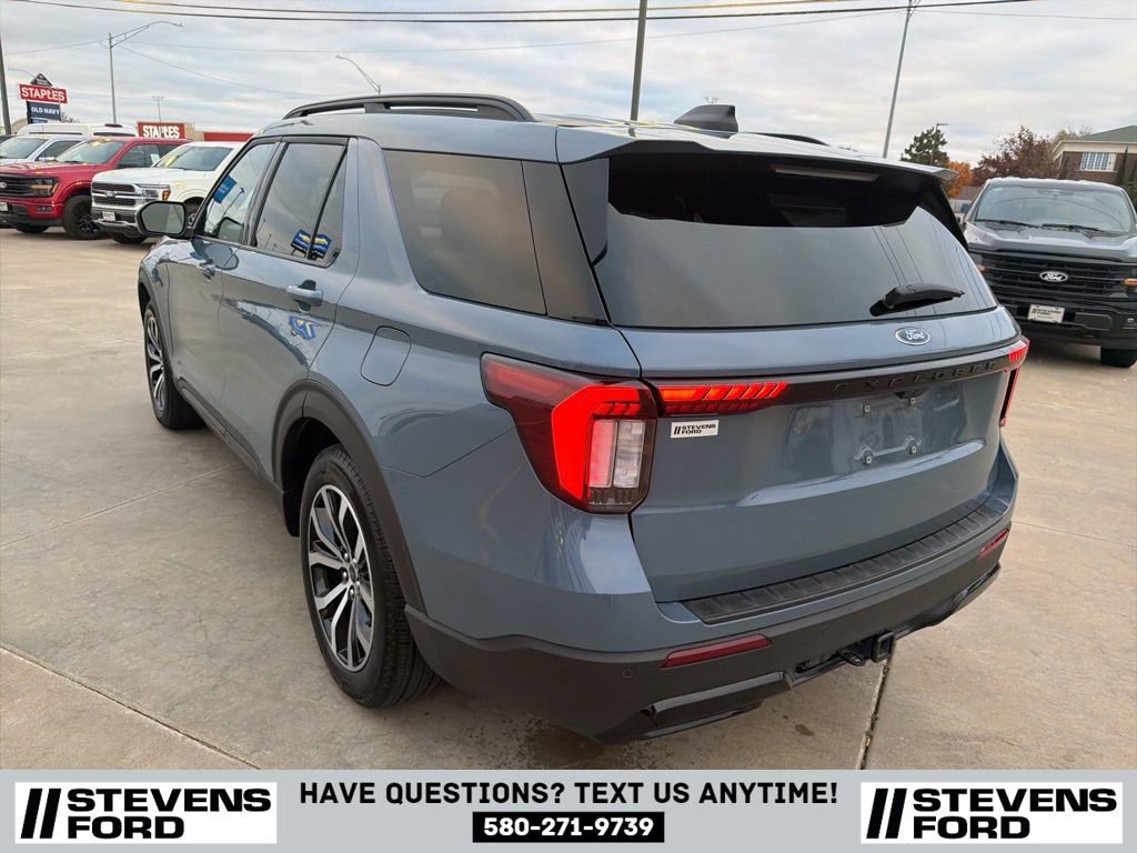 Used 2025 Ford Explorer ST-Line image 8