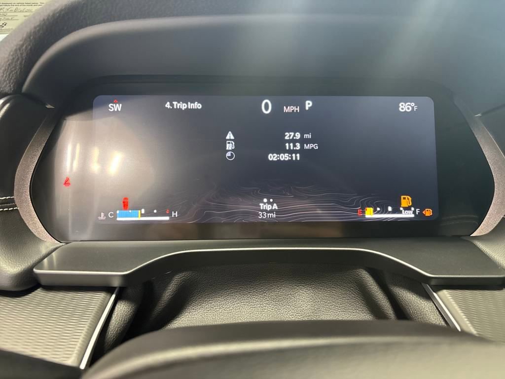 New 2025 Jeep Grand Cherokee Laredo X w/ Luxury Tech Group I image 19