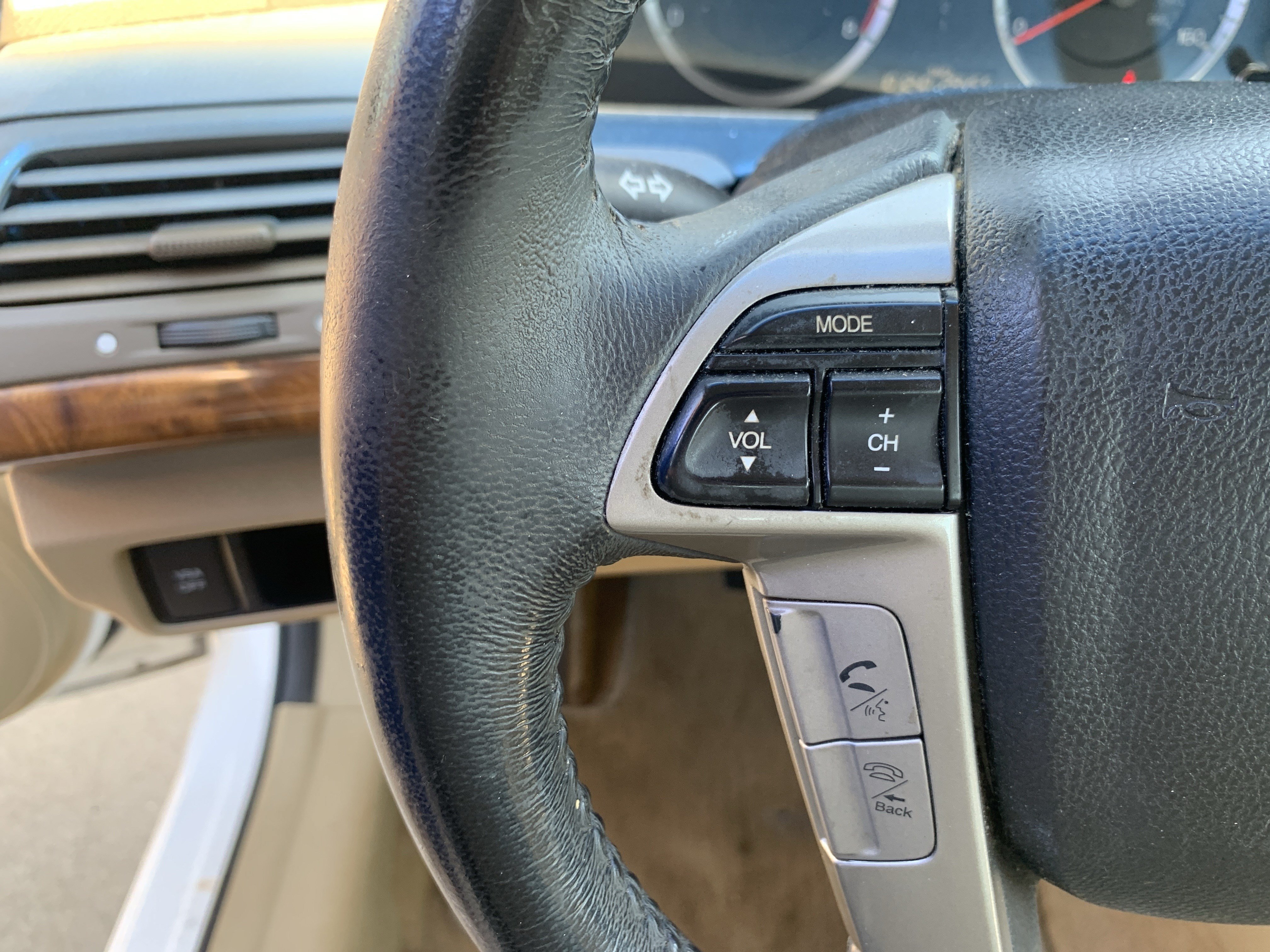 Used 2010 Honda Accord EX-L image 19