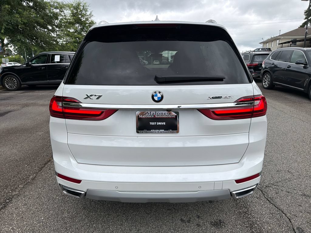 Used 2022 BMW X7 xDrive40i w/ Premium Package AWD/4WD image 6