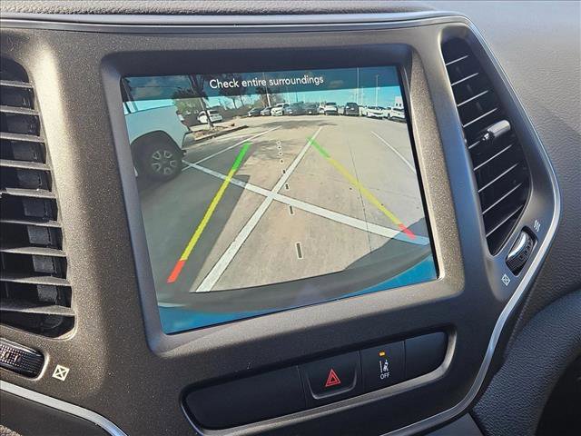 Used 2022 Jeep Cherokee Trailhawk image 12