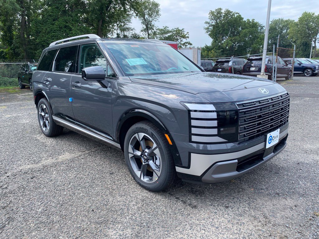 New 2027 Hyundai Palisade Limited AWD/4WD image 1