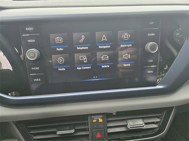 Used 2022 Volkswagen Taos SE w/ Panoramic Sunroof Package image 18