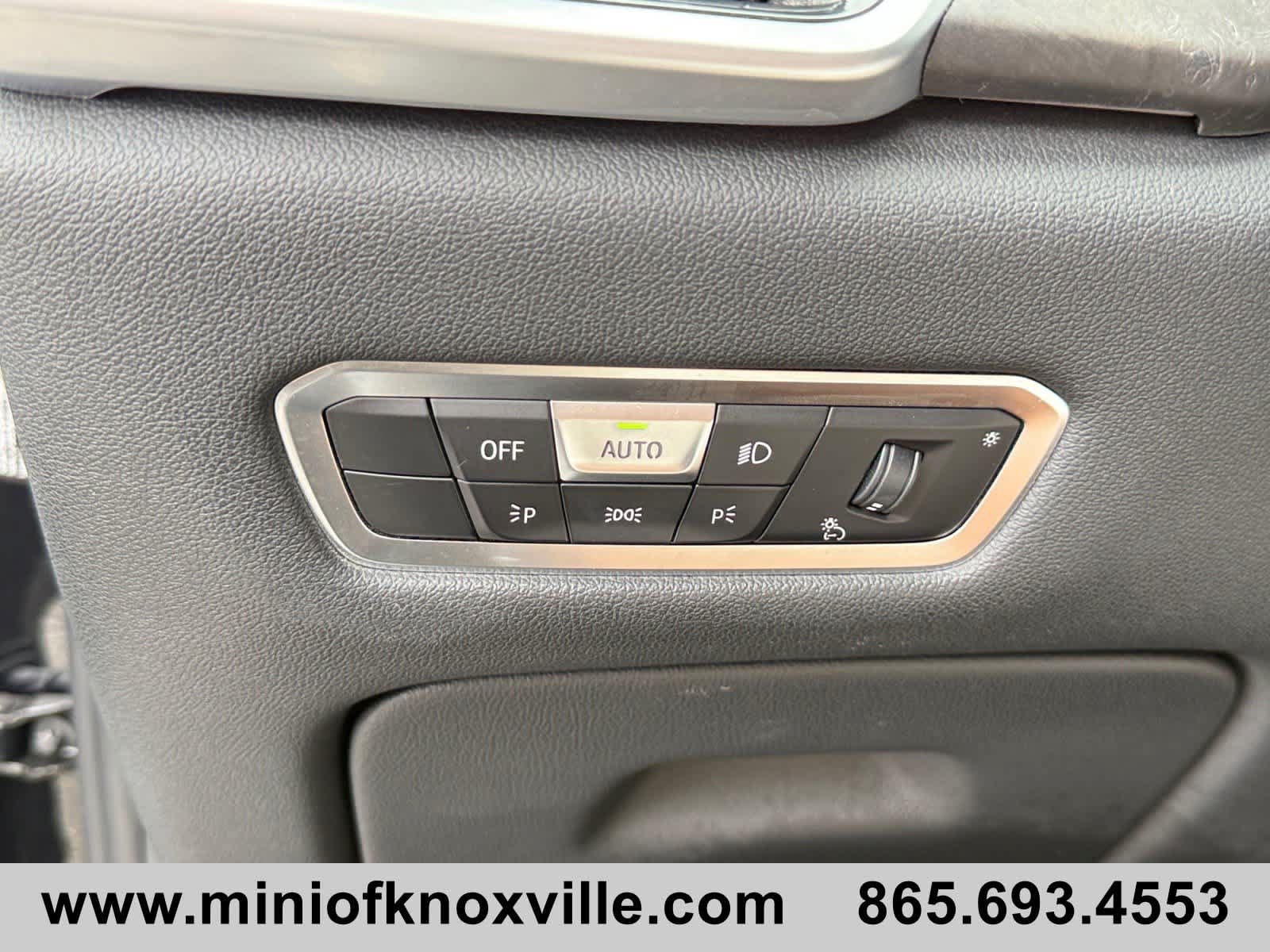Used 2022 BMW X5 xDrive40i w/ Premium Package AWD/4WD image 30