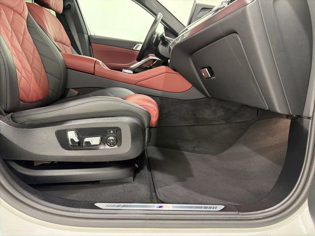 Certified 2024 BMW X6 xDrive40i w/ Executive Package image 20