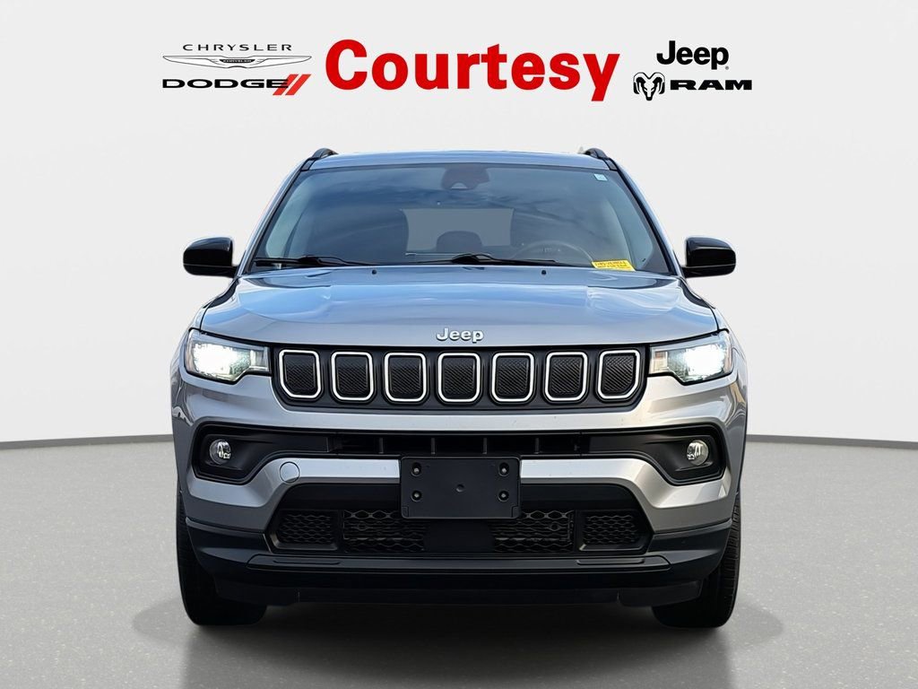 Certified 2022 Jeep Compass Latitude image 10