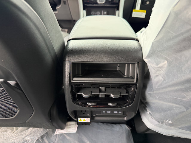 New 2026 Jeep Grand Cherokee Altitude AWD/4WD image 24