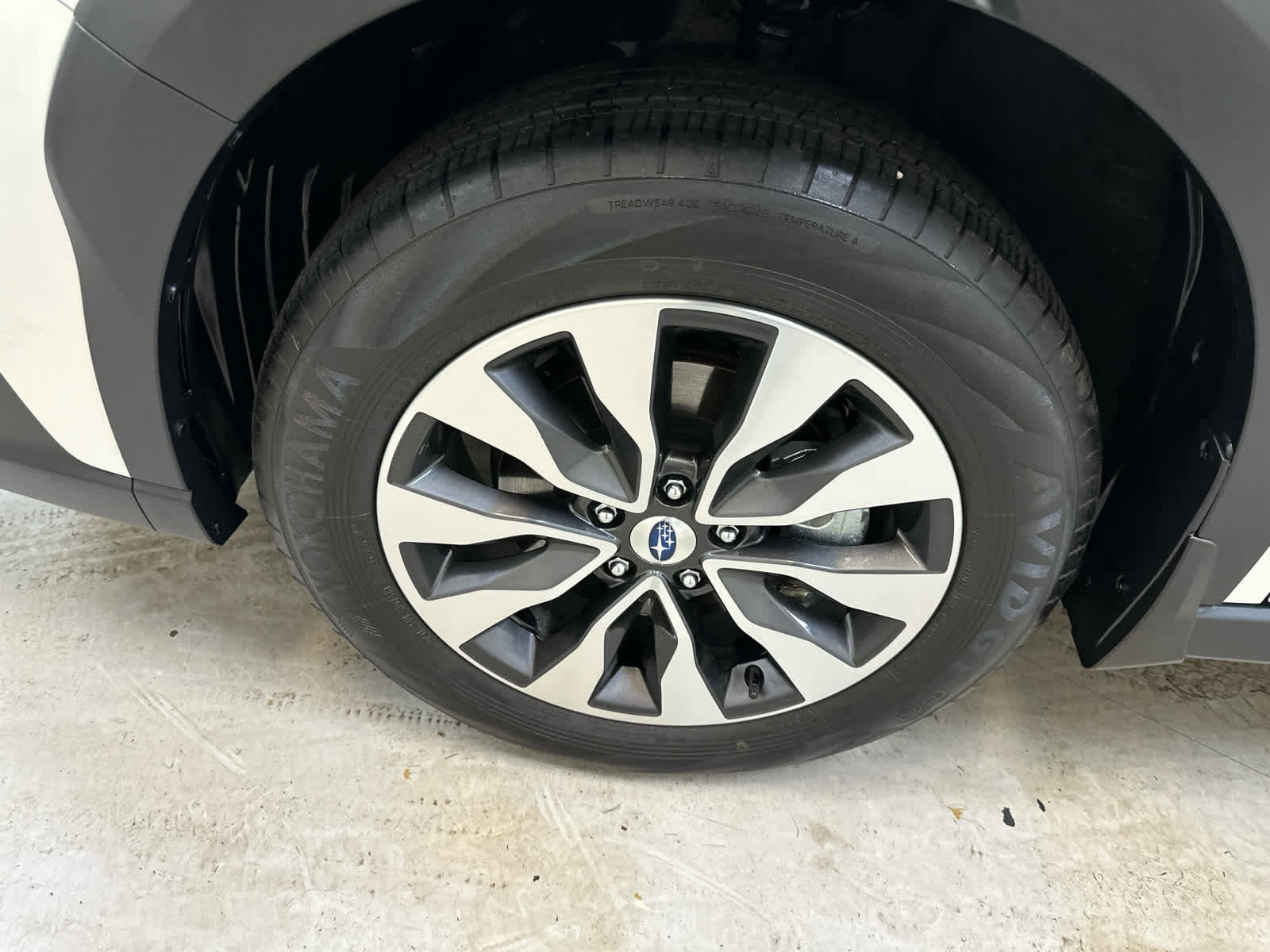 Used 2025 Subaru Outback Touring XT AWD/4WD image 12