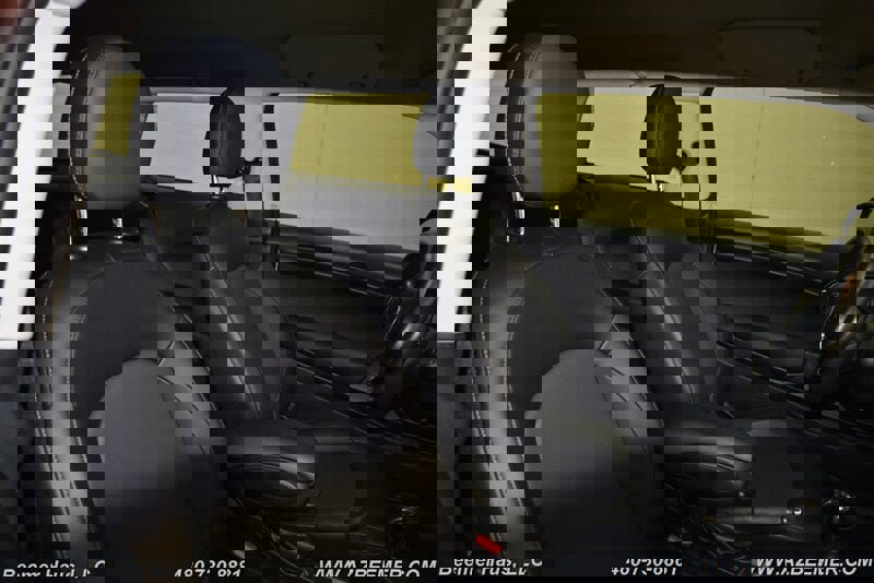 Used 2021 MINI Cooper 2-Door Hardtop image 15