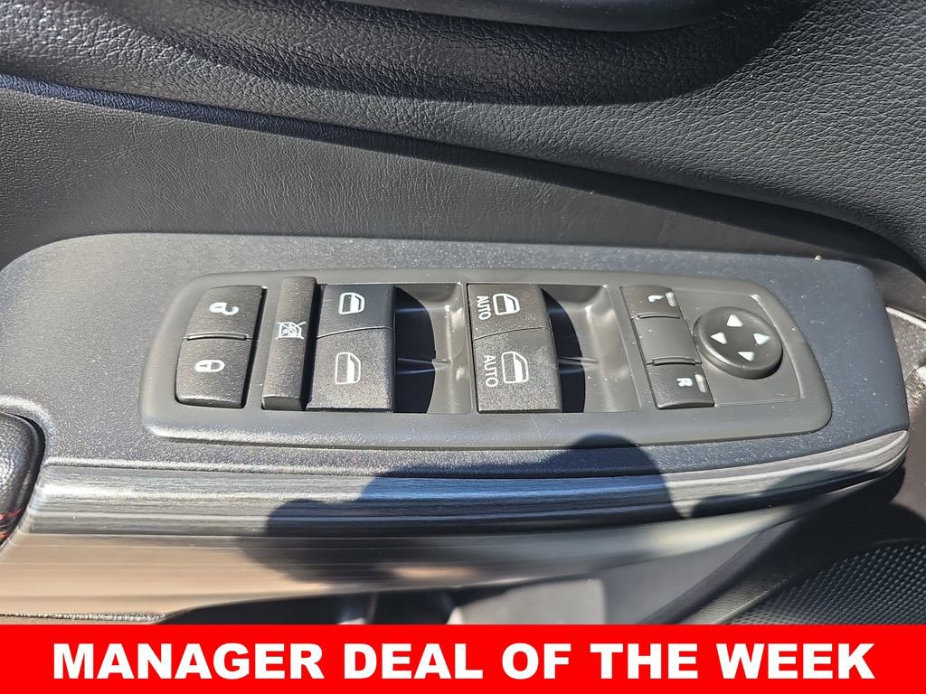 Used 2016 Jeep Cherokee Trailhawk w/ Comfort/Convenience Group image 28