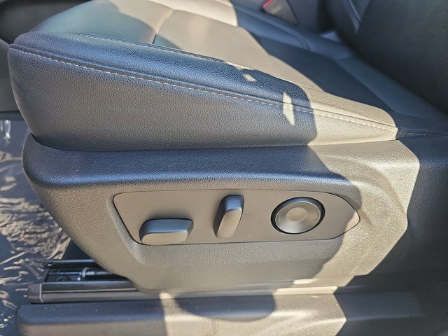 Used 2021 Chevrolet Tahoe Z71 image 30