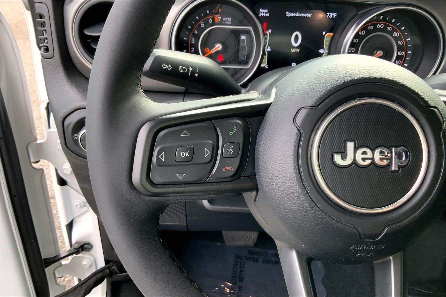 Certified 2023 Jeep Gladiator Overland AWD/4WD image 21