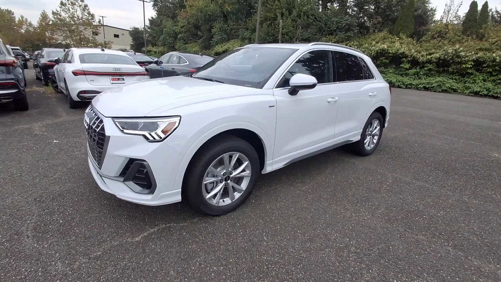 New 2025 Audi Q3 2.0T Premium image 4