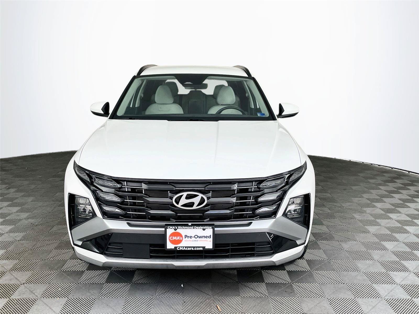 Certified 2025 Hyundai Tucson SEL AWD/4WD image 2