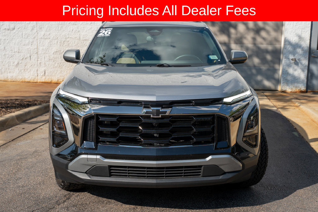 Used 2026 Chevrolet Equinox ACTIV w/ Convenience Package III AWD/4WD image 2