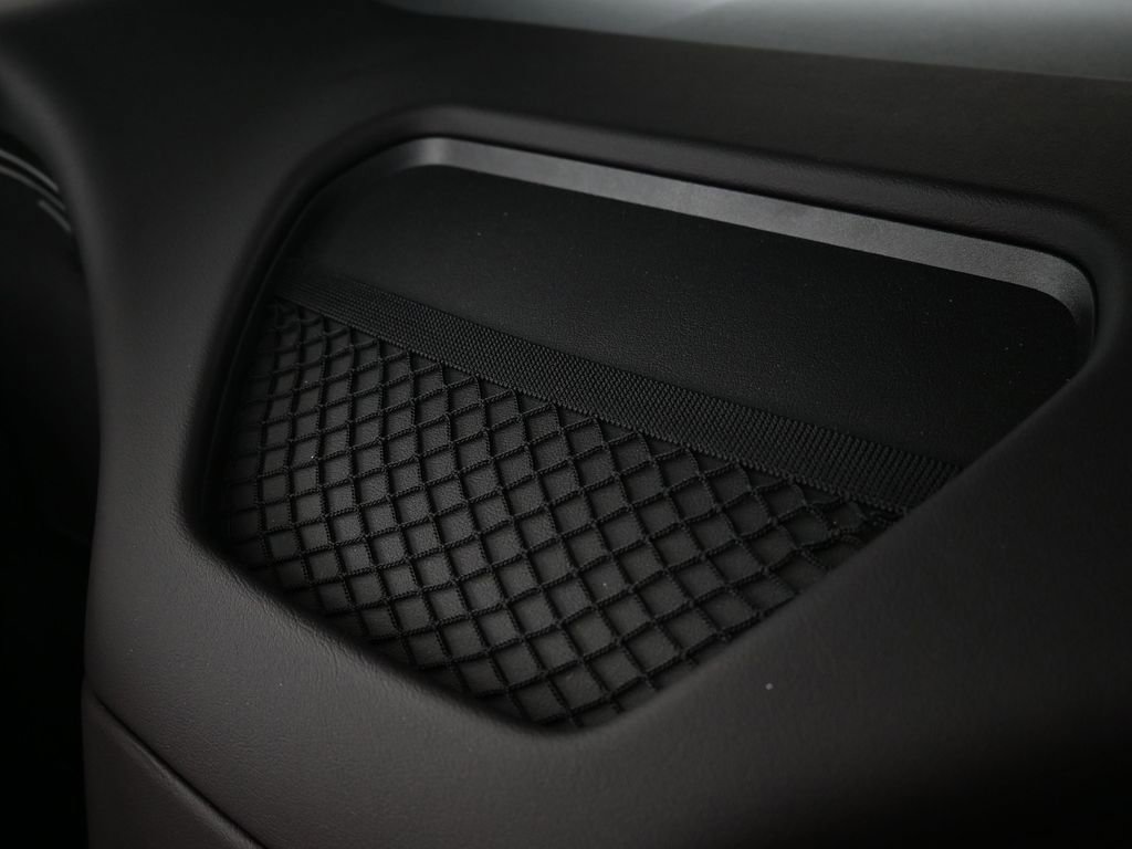 Used 2024 Jaguar F-TYPE R image 22