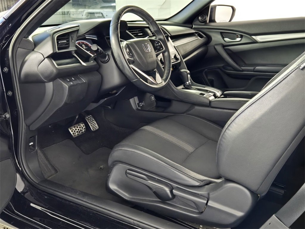 Used 2019 Honda Civic Sport image 8