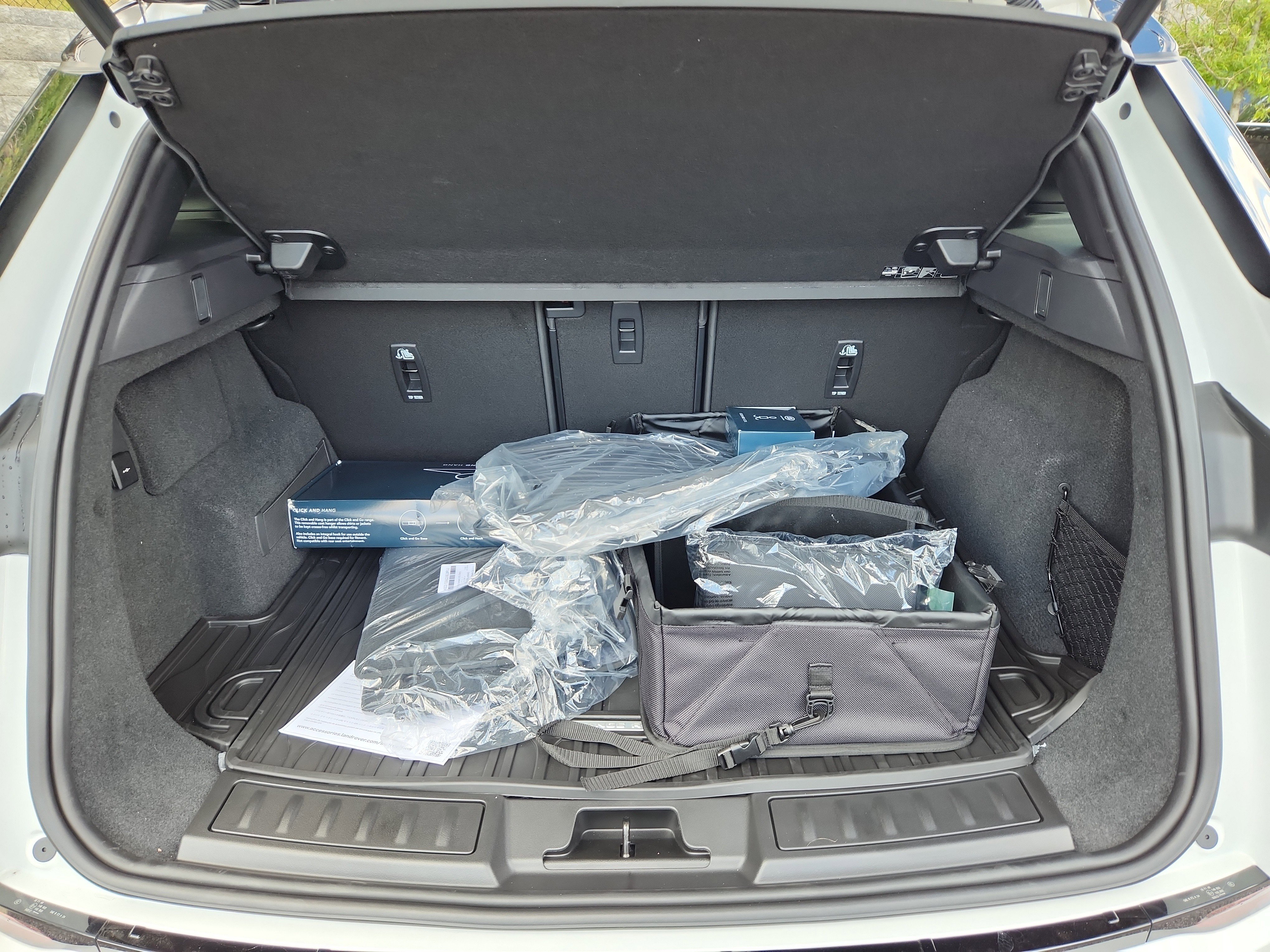 Used 2026 Land Rover Range Rover Evoque S image 13